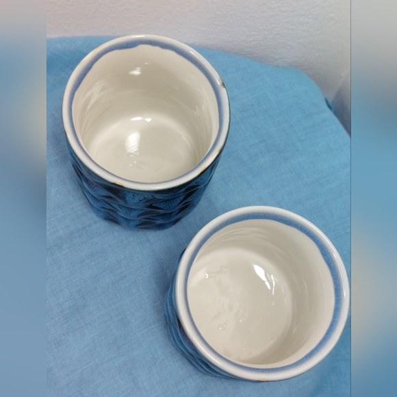 Set of 2 Textured Design Ceramic Glazed Pottery Cups - Picture 3 of 11